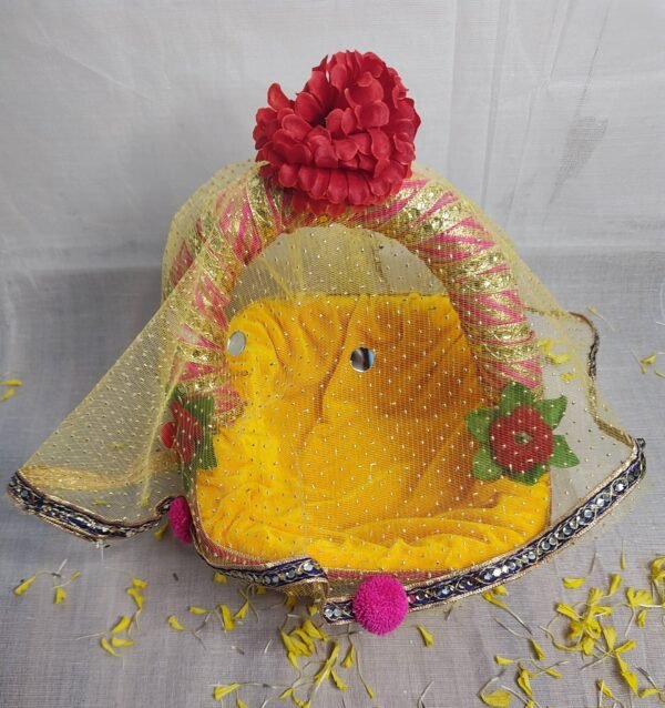 Laddu Gopal Yellow Hanging & Travelling Takari Suitable for 0-3 Size - Image 2